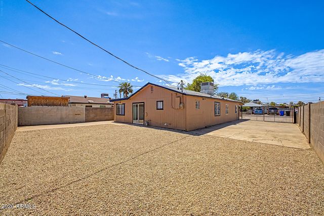1621 N 37TH Drive, Phoenix, AZ 85009