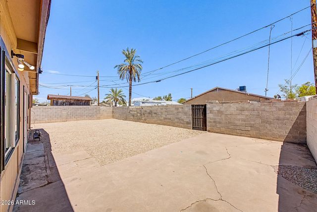 1621 N 37TH Drive, Phoenix, AZ 85009