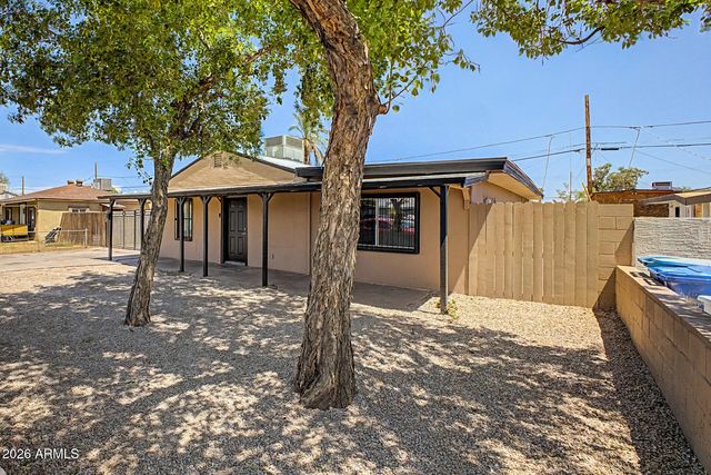 1621 N 37TH Drive, Phoenix, AZ 85009