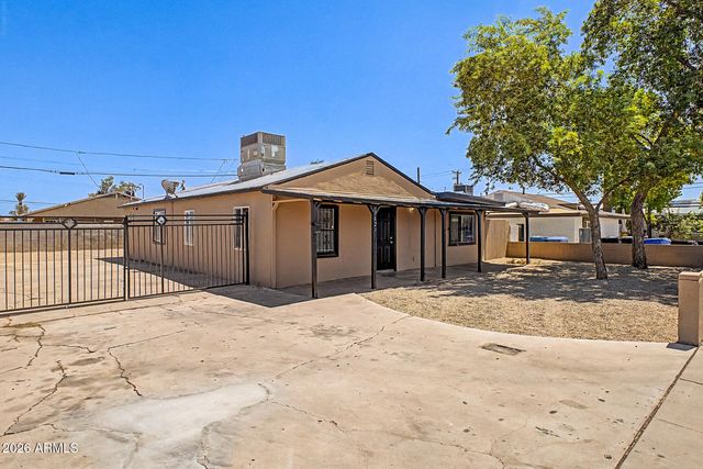 1621 N 37TH Drive, Phoenix, AZ 85009