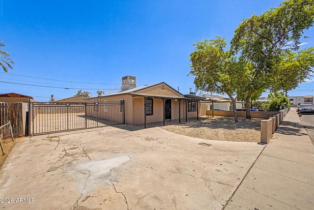 1621 N 37TH Drive, Phoenix, AZ 85009