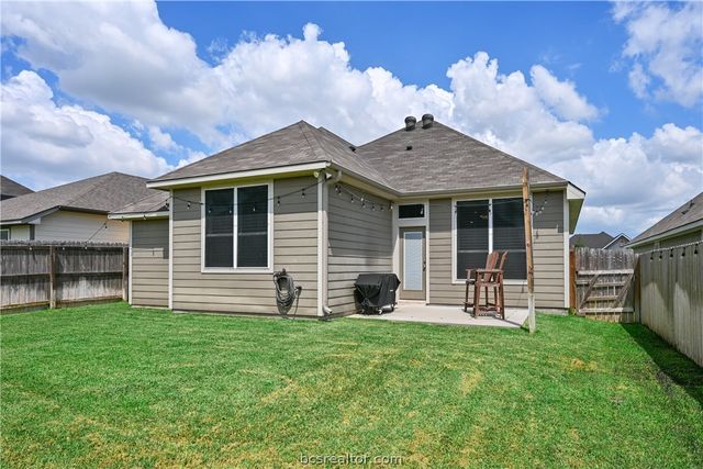 2011 Kathryn Drive, Bryan, TX 77807