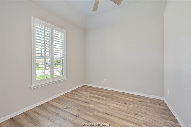 2011 Kathryn Drive, Bryan, TX 77807
