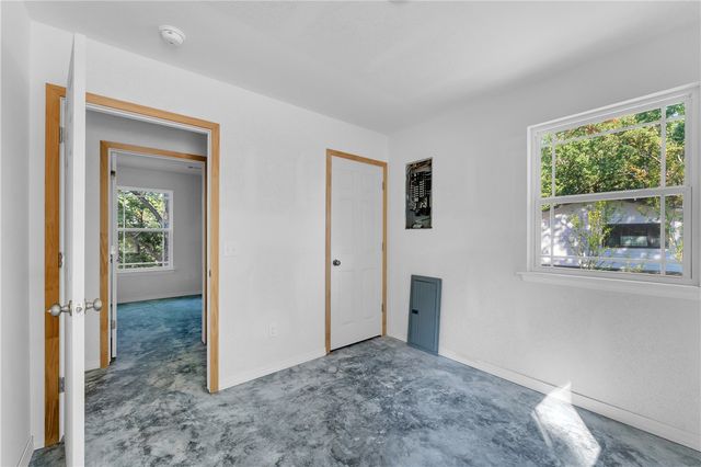 111 Ridge Road, Eureka Springs, AR 72631