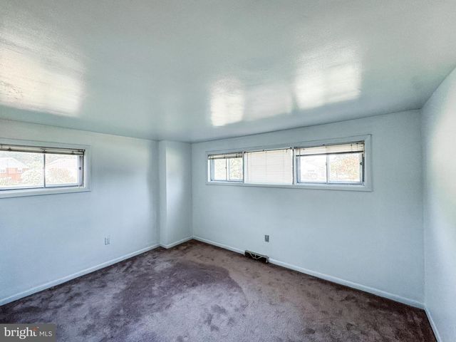 425 MARIANNA DR, Wilmington, DE 19803