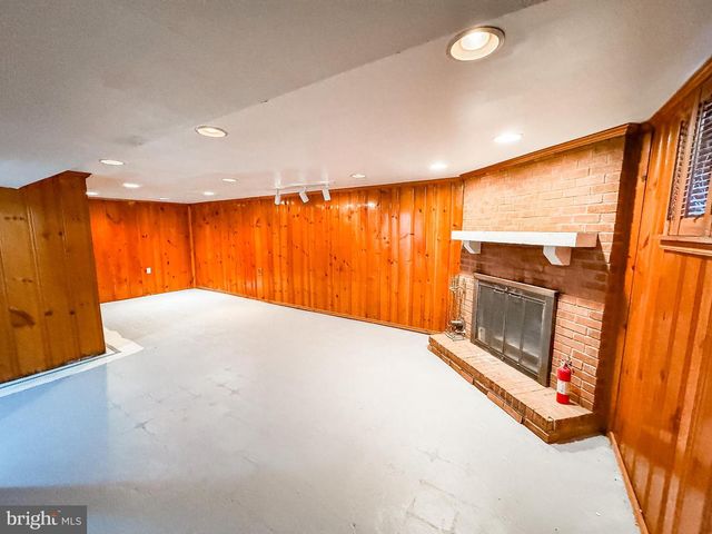 425 MARIANNA DR, Wilmington, DE 19803