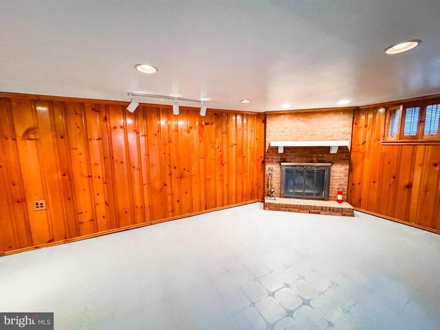 425 MARIANNA DR, Wilmington, DE 19803