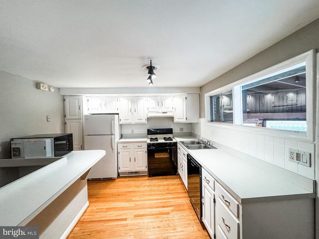 425 MARIANNA DR, Wilmington, DE 19803