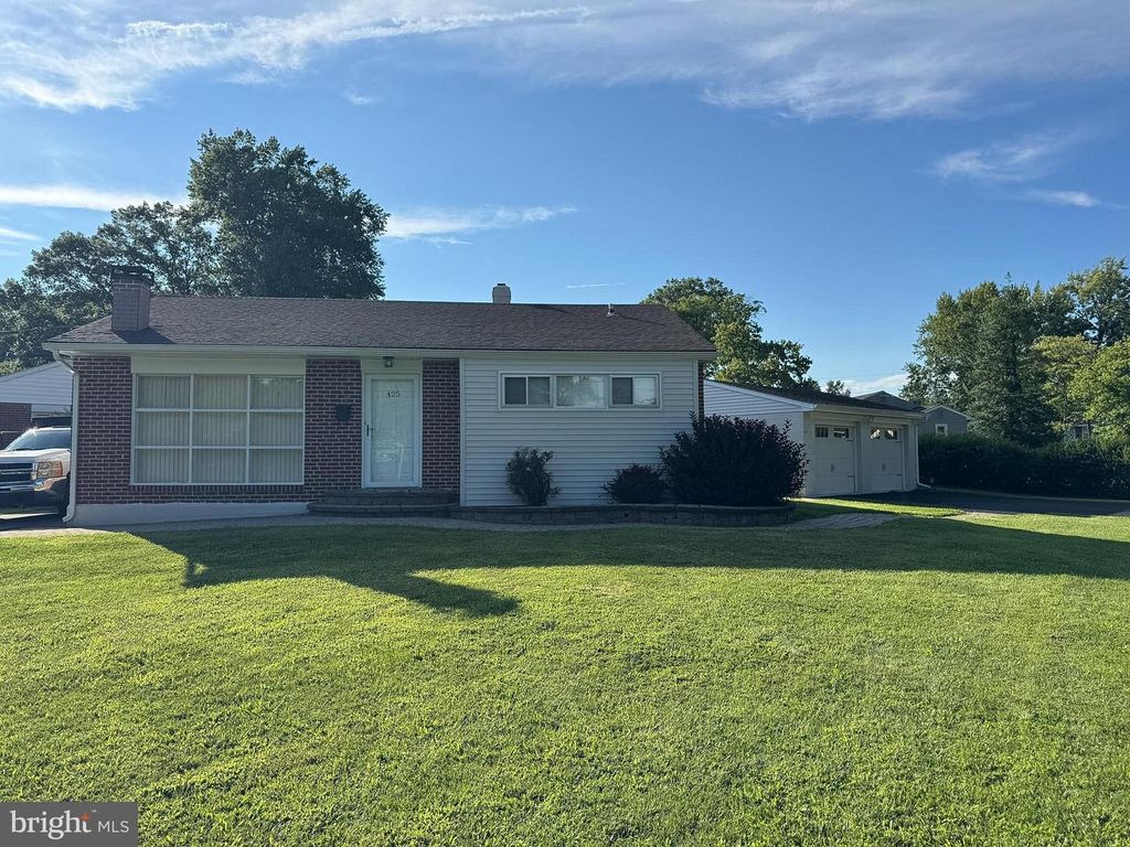 425 MARIANNA DR, Wilmington, DE 19803