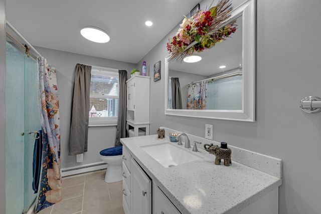 23 Chartier Ln, Southbridge, MA 01550