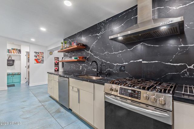 1417 W GLENN Drive, Phoenix, AZ 85021