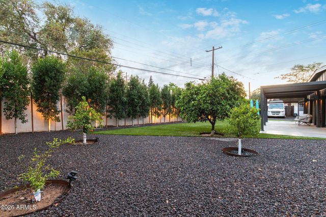 1417 W GLENN Drive, Phoenix, AZ 85021