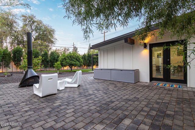 1417 W GLENN Drive, Phoenix, AZ 85021