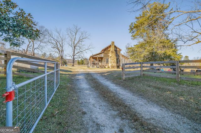 28 Ayersville Road, Toccoa, GA 30577