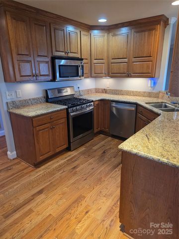 638 Lackey Mountain Road, Hiddenite, NC 28636