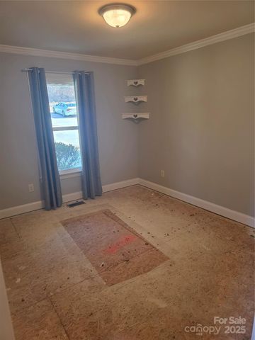 638 Lackey Mountain Road, Hiddenite, NC 28636