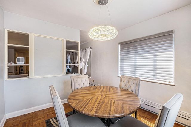 915 E Court #206 Street, Flint, MI 48503