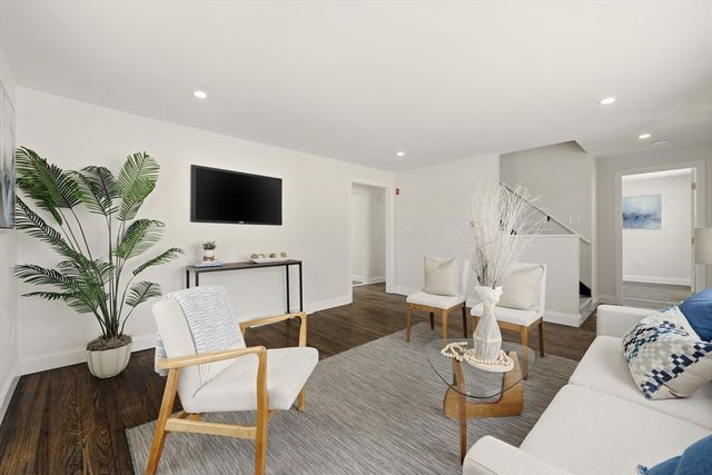 97 Studley Ave, Brockton, MA 02301