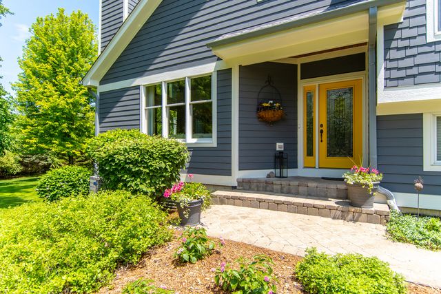 13204 S Lake Mary Drive, Plainfield, IL 60585