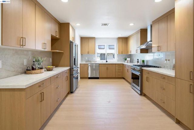 5290 Crestline Way, Pleasanton, CA 94566