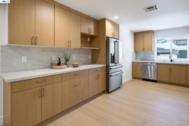 5290 Crestline Way, Pleasanton, CA 94566