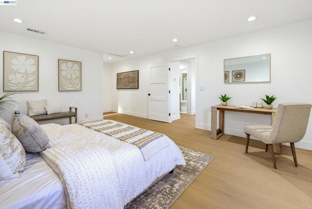 5290 Crestline Way, Pleasanton, CA 94566