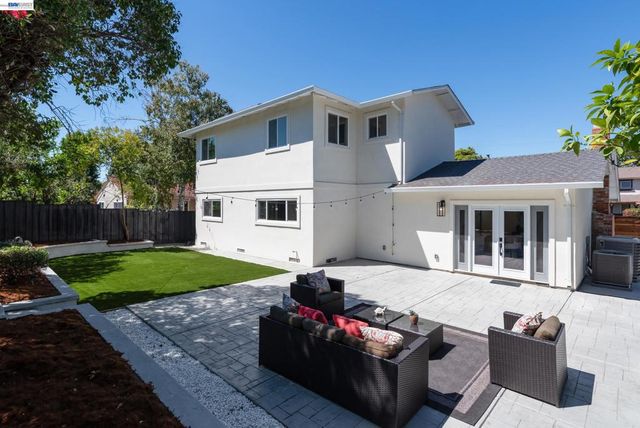 5290 Crestline Way, Pleasanton, CA 94566