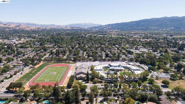5290 Crestline Way, Pleasanton, CA 94566
