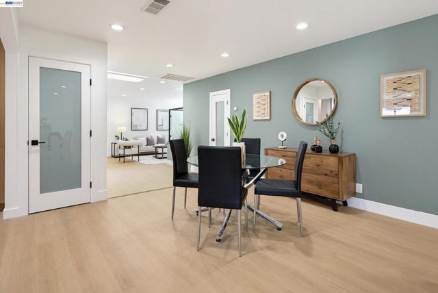 5290 Crestline Way, Pleasanton, CA 94566