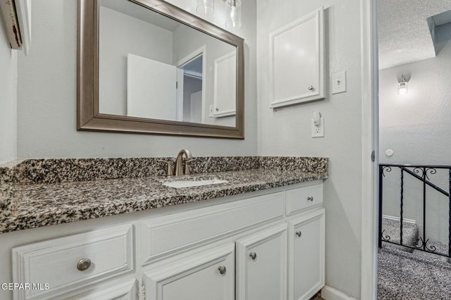 6700 Escondido Drive G9, El Paso, TX 79912