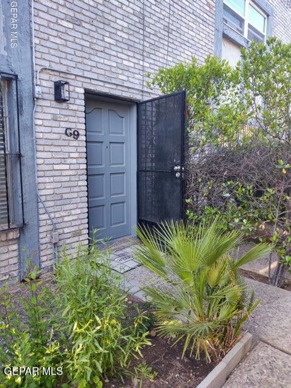 6700 Escondido Drive G9, El Paso, TX 79912