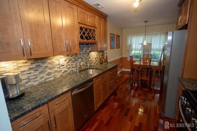 113 Woodmere Drive, Sayreville, NJ 08859