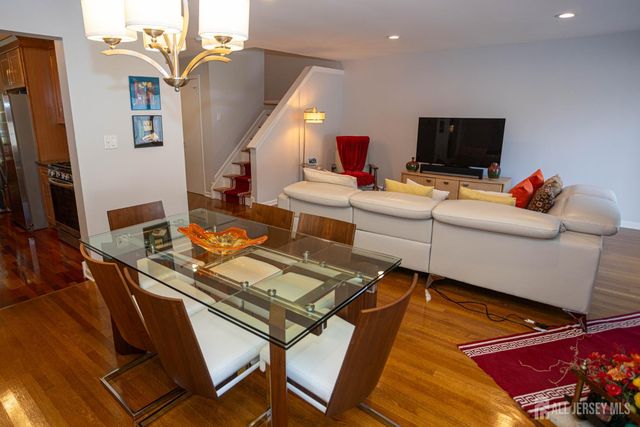 113 Woodmere Drive, Sayreville, NJ 08859