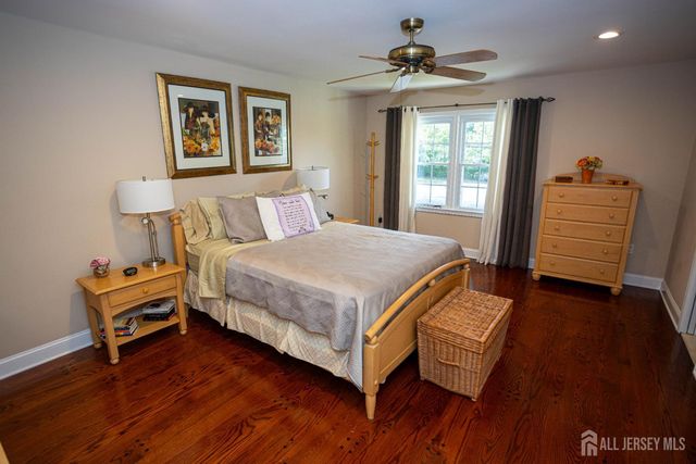 113 Woodmere Drive, Sayreville, NJ 08859