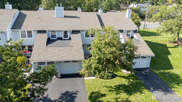 113 Woodmere Drive, Sayreville, NJ 08859