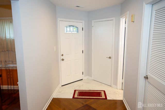 113 Woodmere Drive, Sayreville, NJ 08859