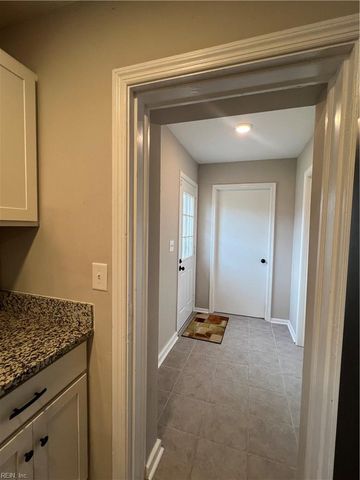 2725 Greendale AVE, Norfolk, VA 23518