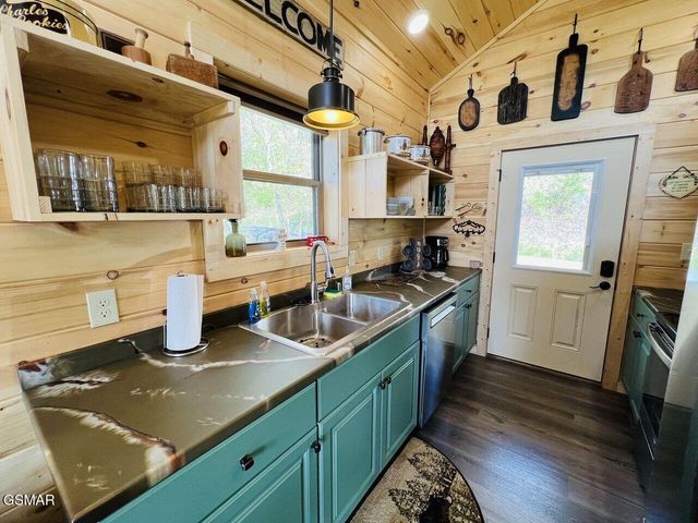 3550 Mountain Tyme Way, Sevierville, TN 37862