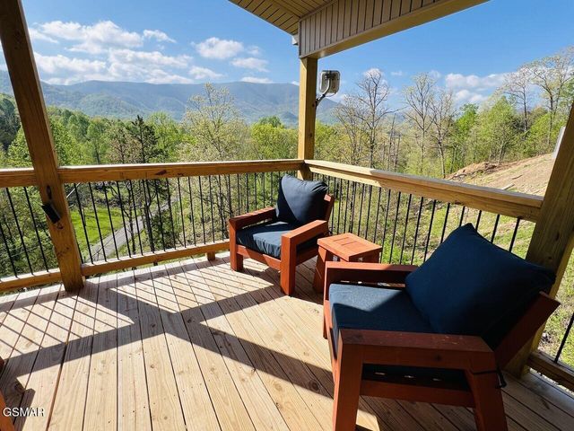 3550 Mountain Tyme Way, Sevierville, TN 37862