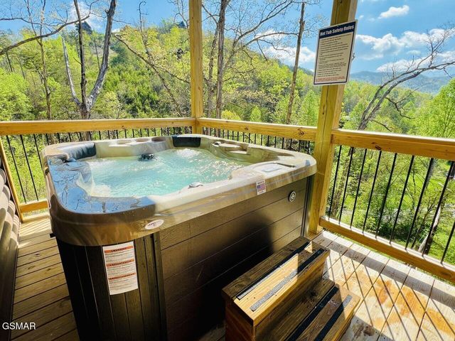 3550 Mountain Tyme Way, Sevierville, TN 37862