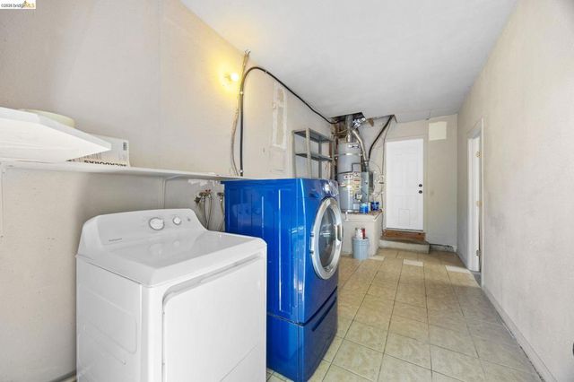 2715 Lyon Cir, Concord, CA 94518