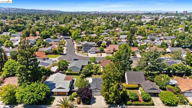2715 Lyon Cir, Concord, CA 94518