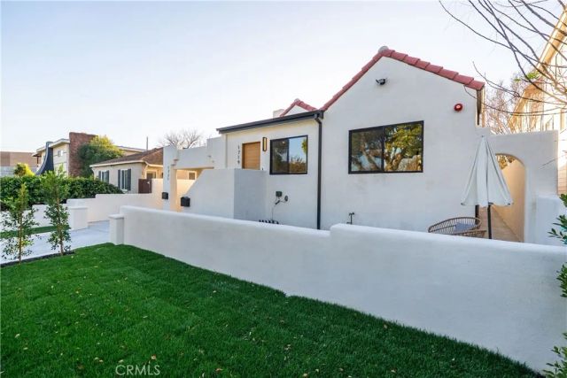 1719 Landis, Burbank, CA 91504