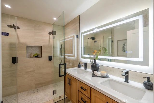 1719 Landis, Burbank, CA 91504