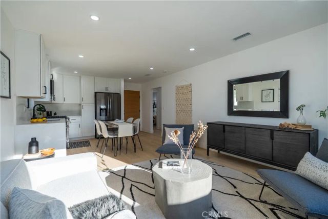 1719 Landis, Burbank, CA 91504