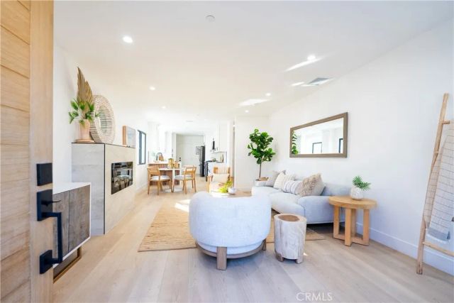 1719 Landis, Burbank, CA 91504