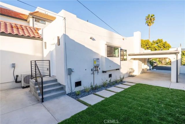 1719 Landis, Burbank, CA 91504