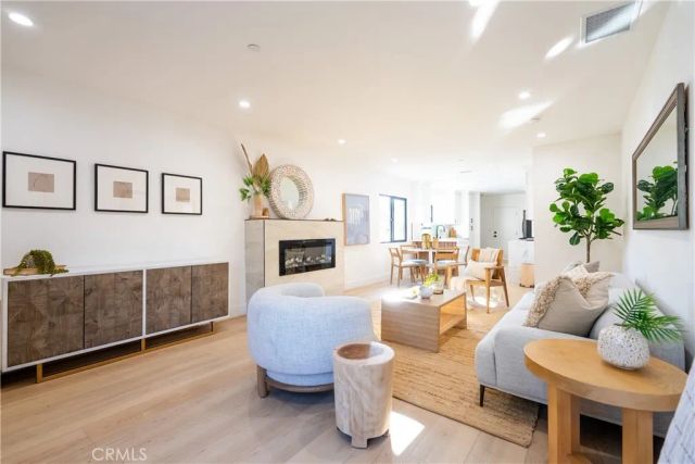 1719 Landis, Burbank, CA 91504
