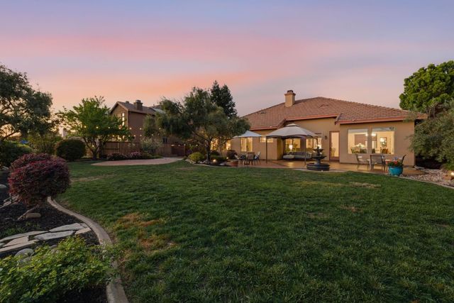 421 Fuente Pl, Lincoln, CA 95648