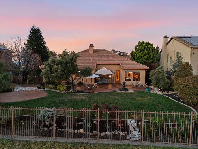 421 Fuente Pl, Lincoln, CA 95648